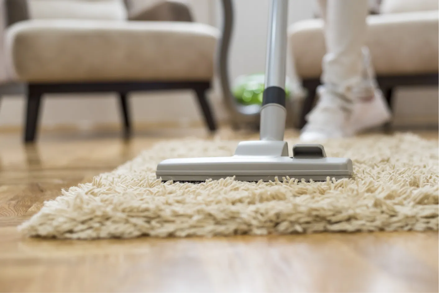 closeup-vacuum-cleaner-living-room 1